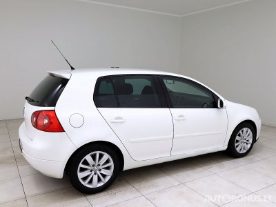 Volkswagen Golf | 2