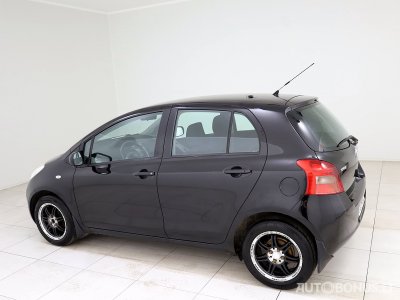 Toyota Yaris | 3