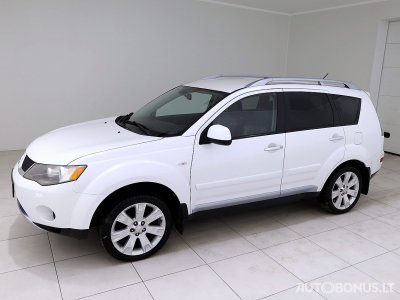 Mitsubishi Outlander | 1