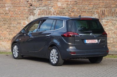 Opel Zafira | 2