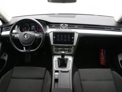 Volkswagen Passat | 1