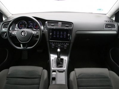 Volkswagen Golf | 1