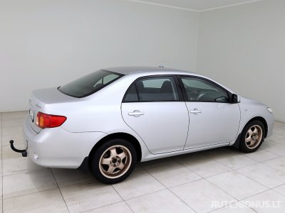 Toyota Corolla | 2