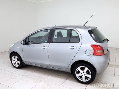 Toyota Yaris | 3