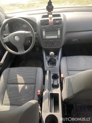 Volkswagen Golf | 2