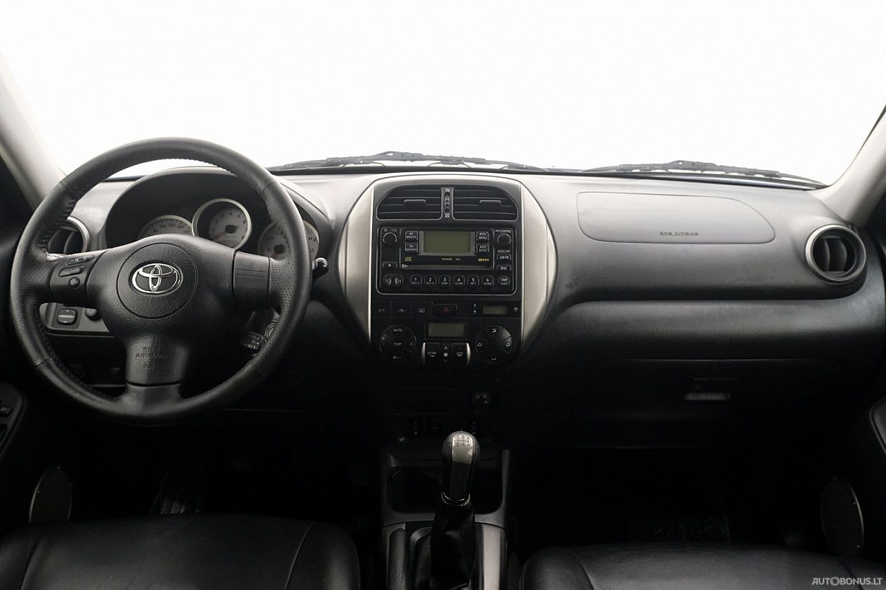 Toyota RAV4 | 4