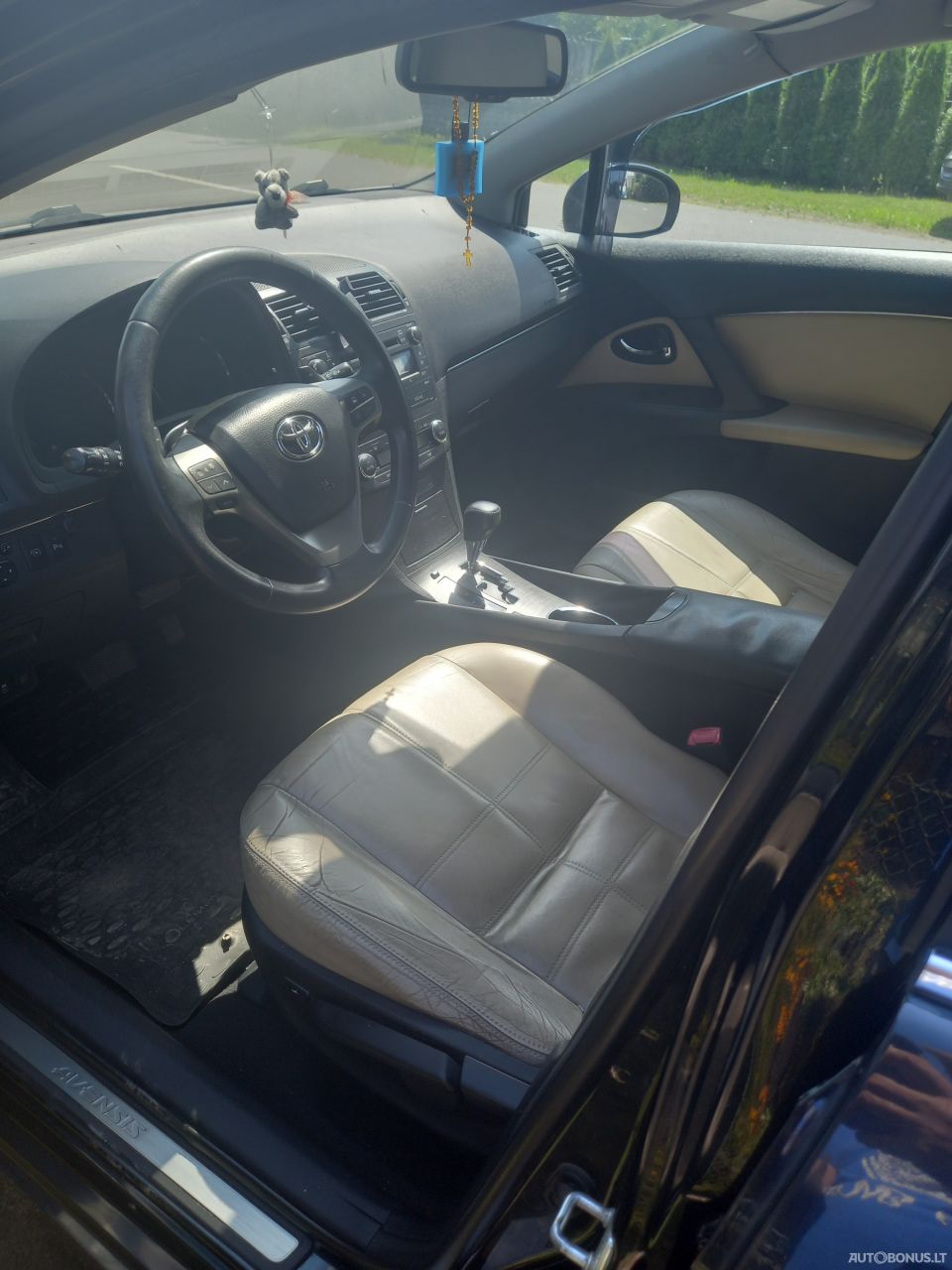 Toyota Avensis | 3