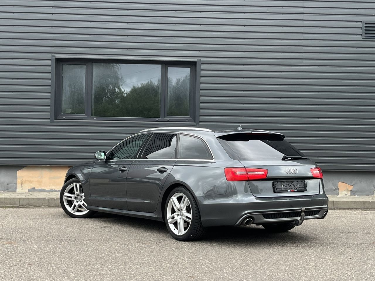 Audi A6 | 1