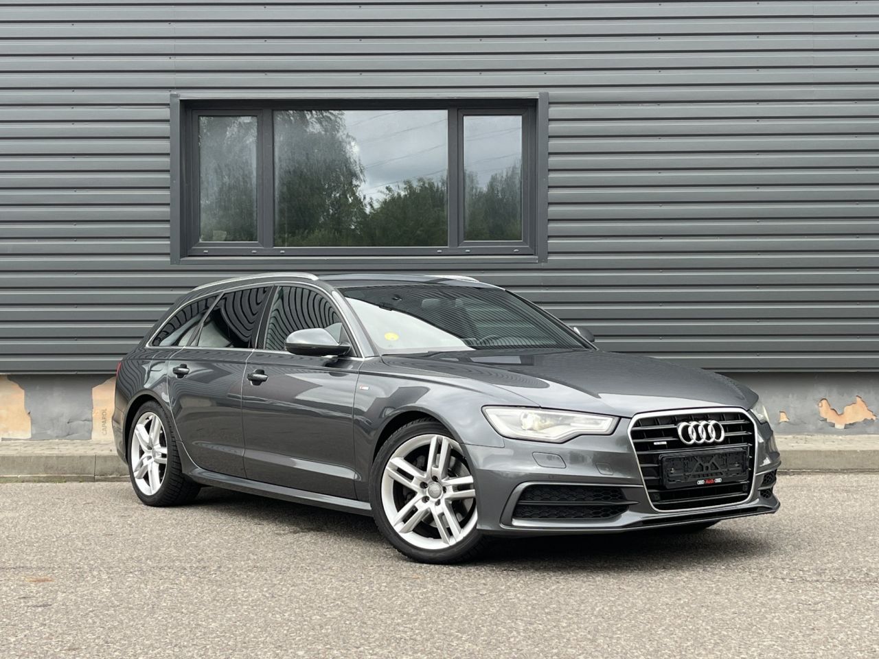 Audi A6, 3.0 l., universalas