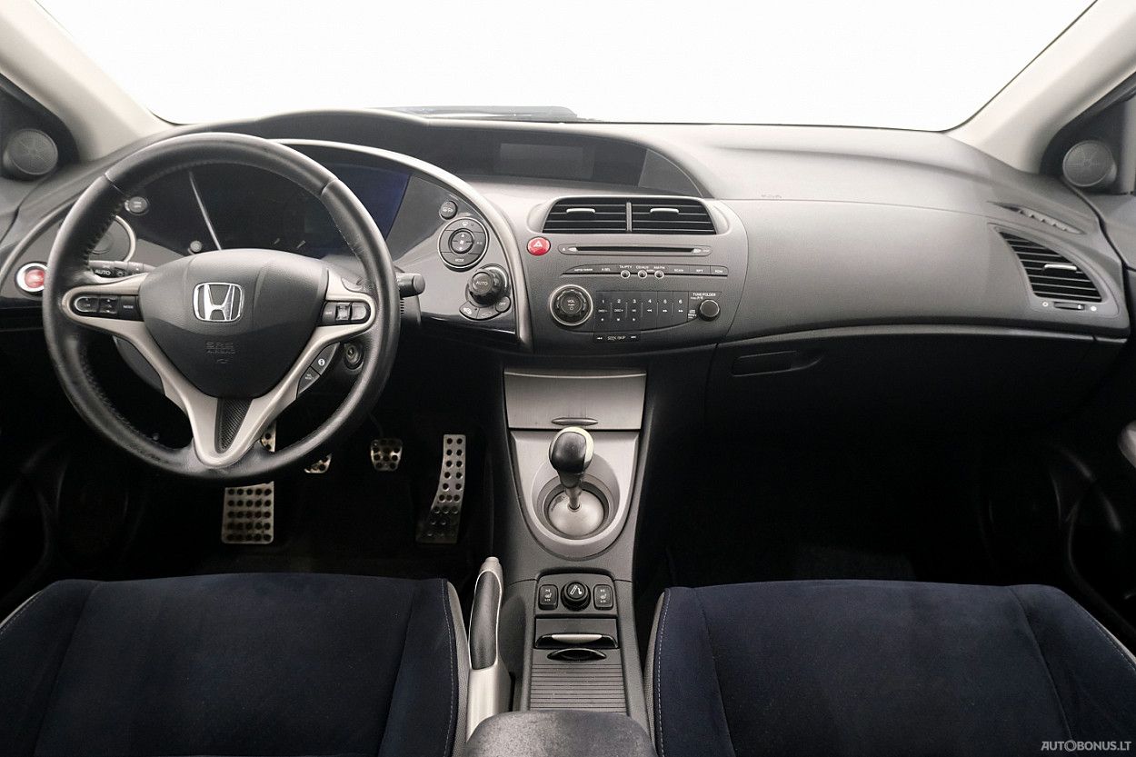 Honda Civic | 4