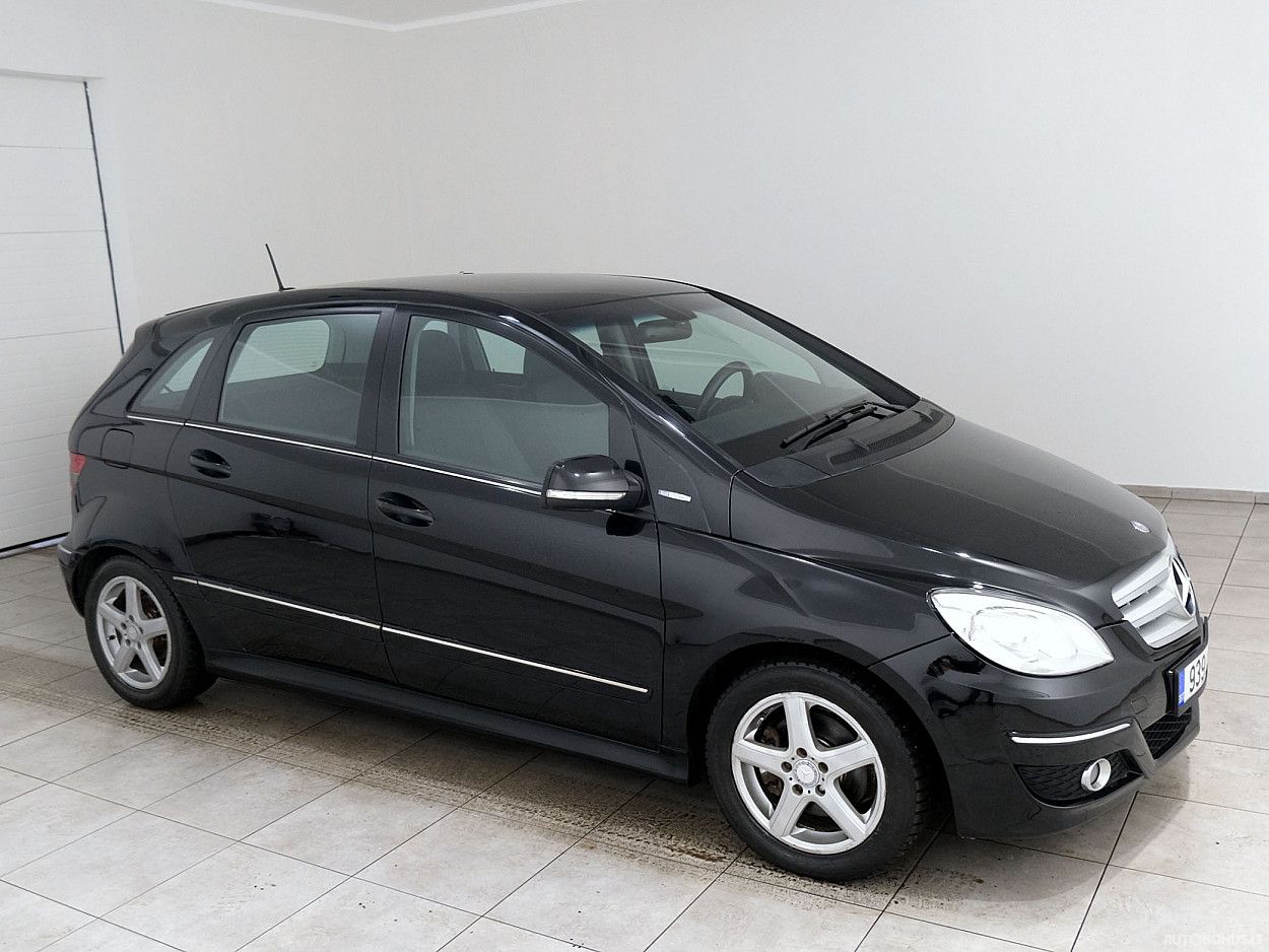 Mercedes-Benz B170 | 0