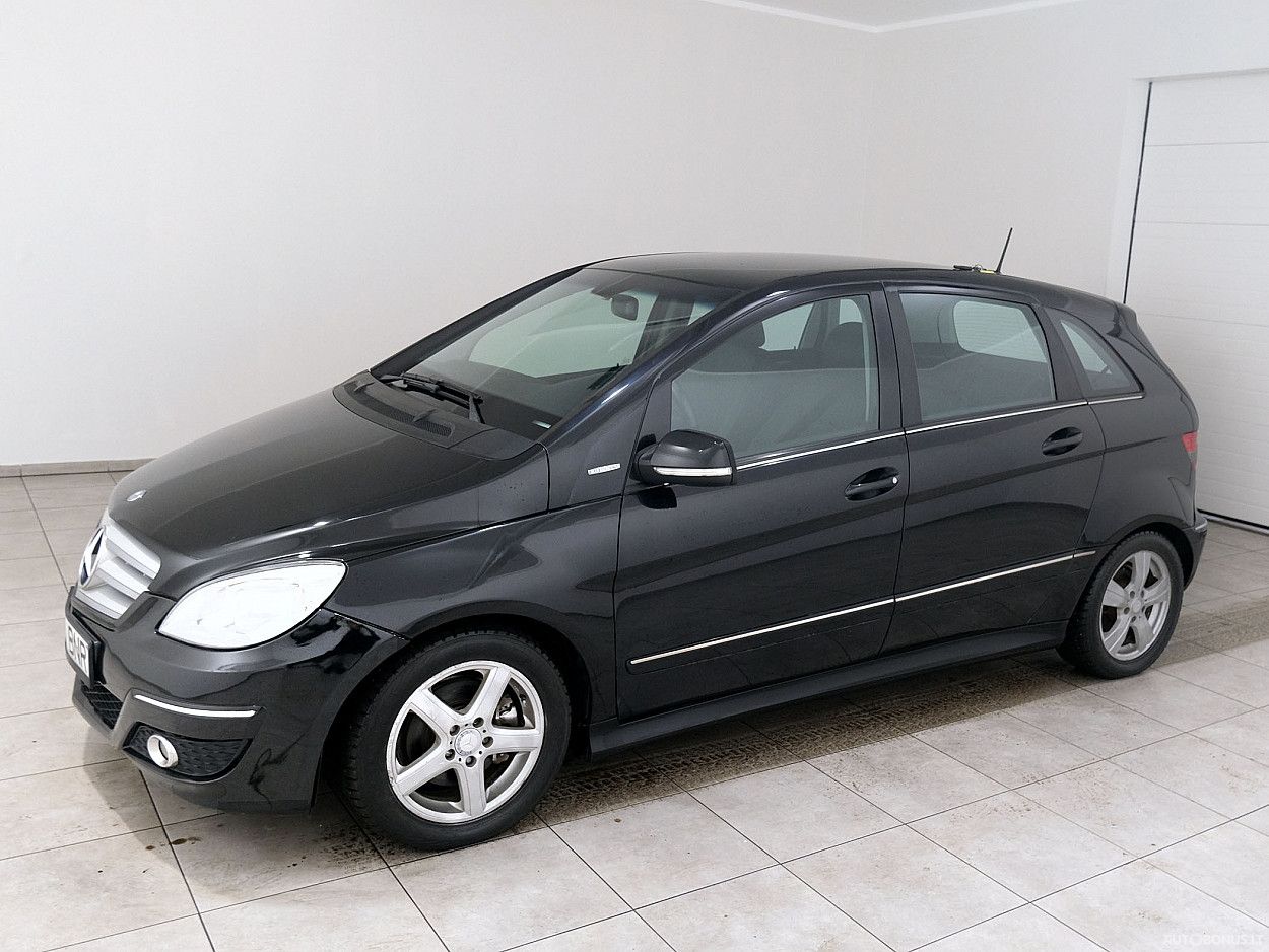 Mercedes-Benz B170 | 1