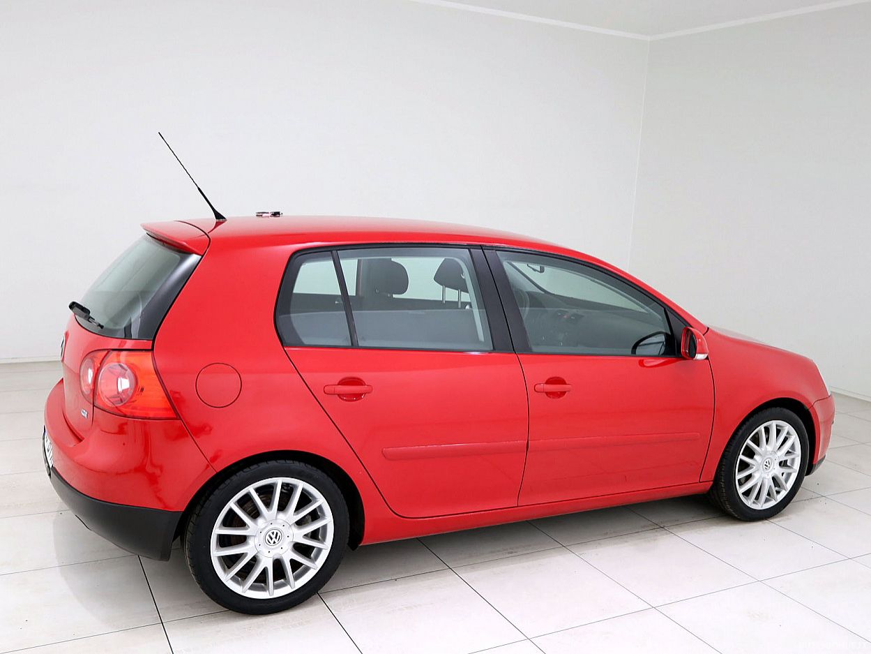 Volkswagen Golf | 2