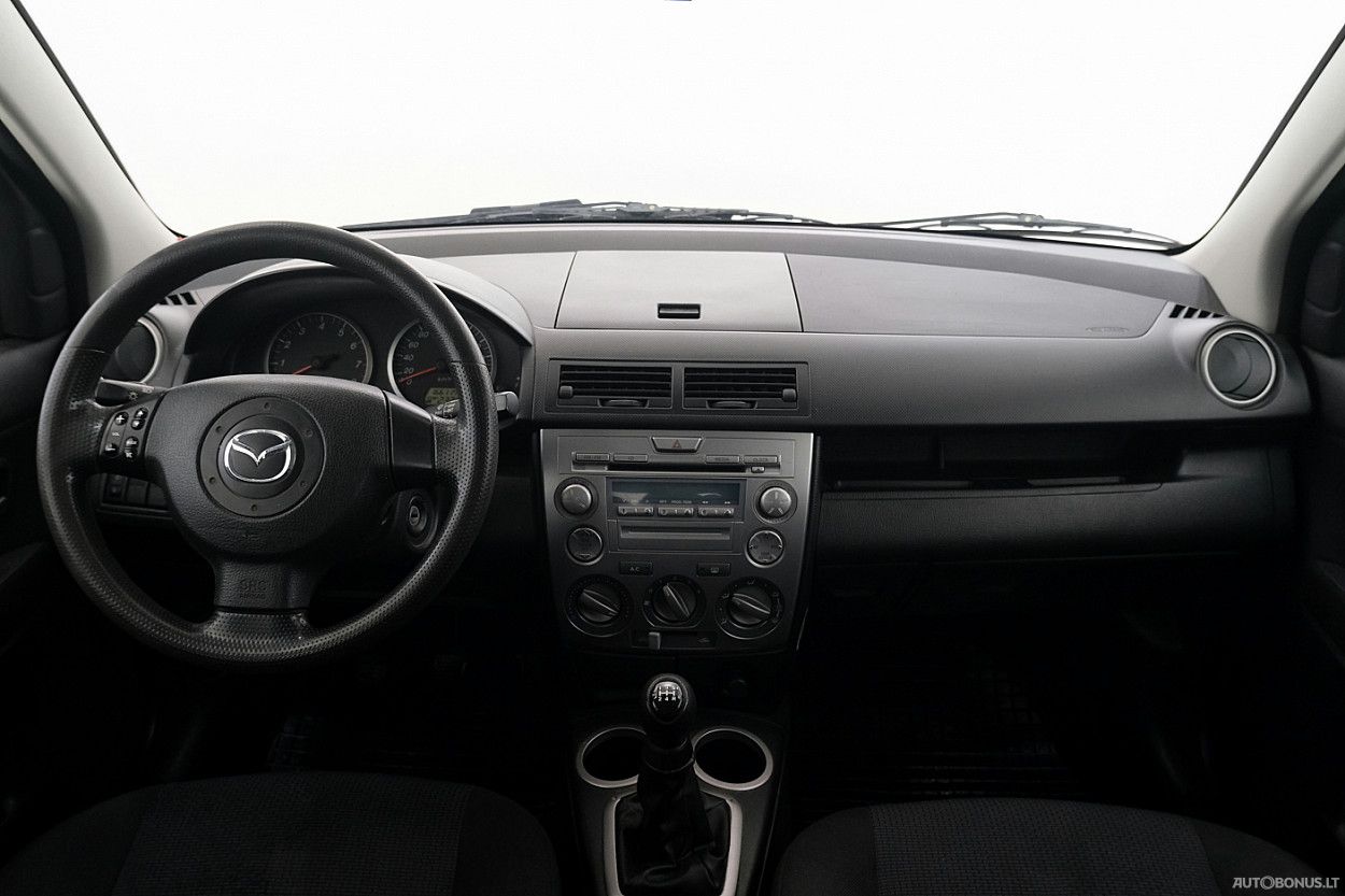 Mazda 2 | 4