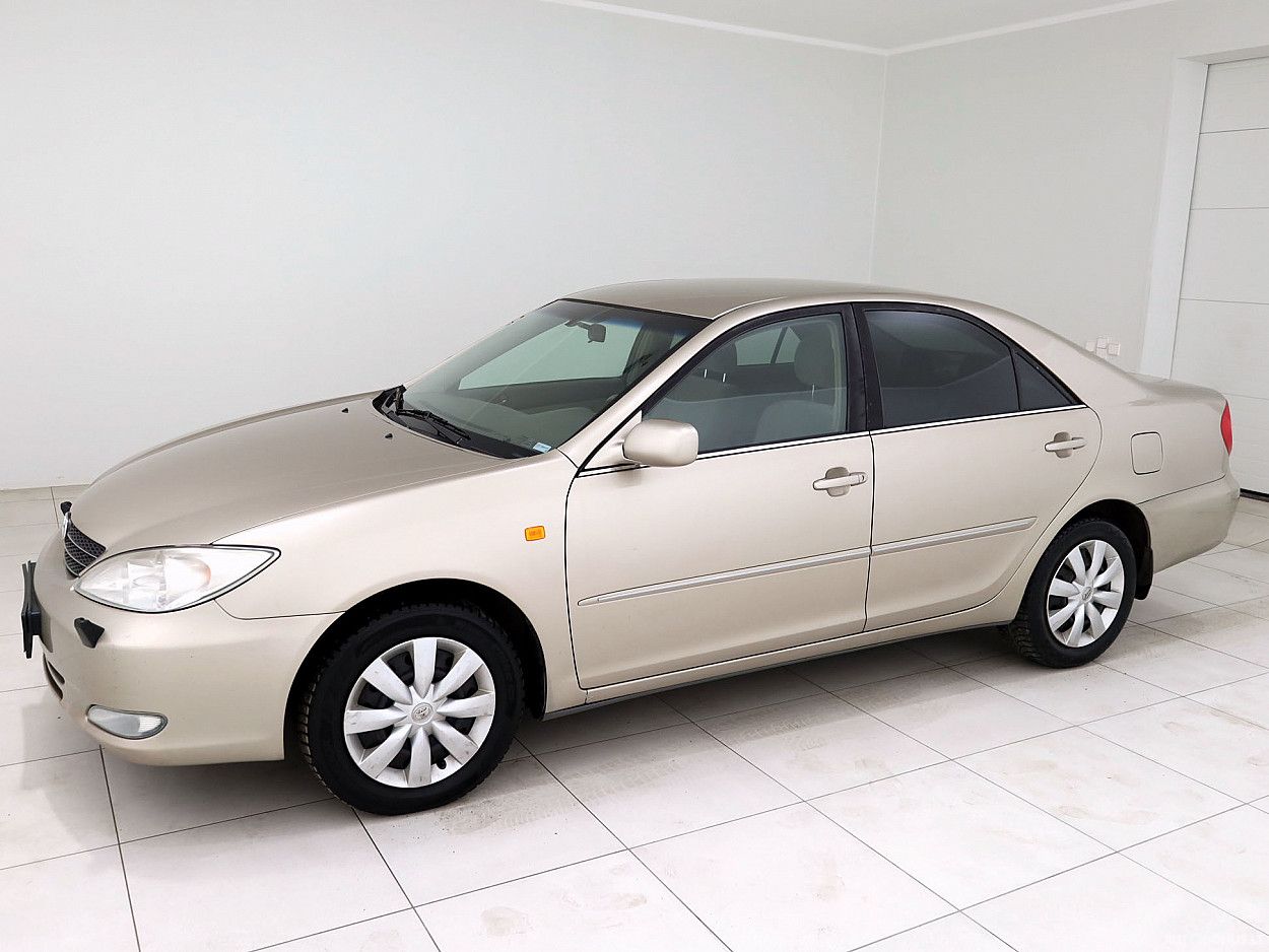 Toyota Camry | 1