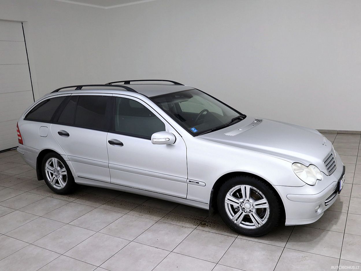 Mercedes-Benz C200