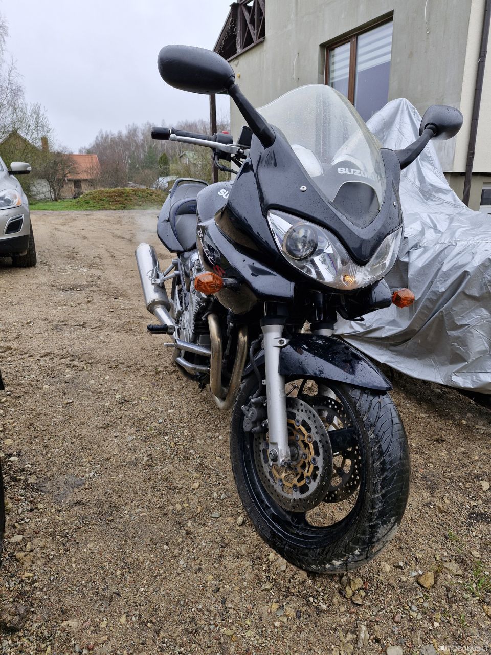 Suzuki GSF, Street bike