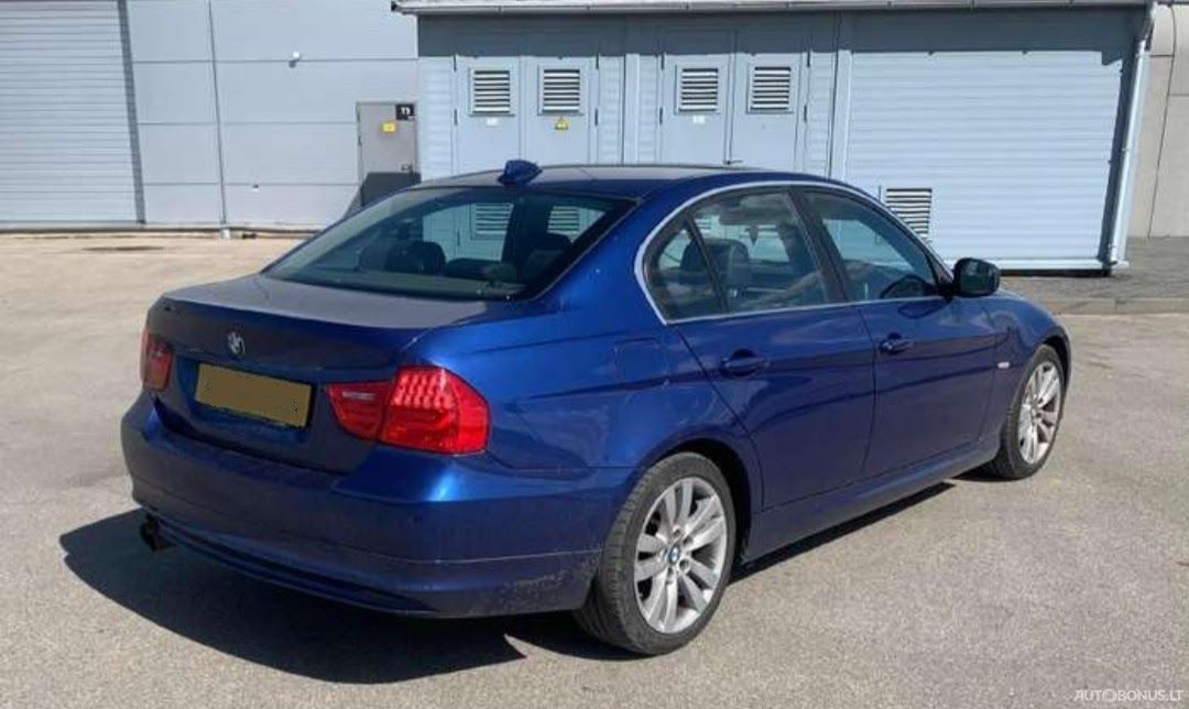 BMW 3 serija, Sedanas | 10