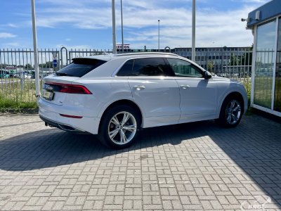 Audi Q8 | 1