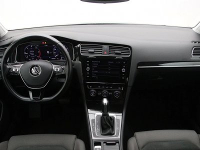 Volkswagen Golf | 1