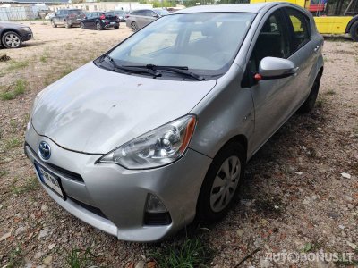 Toyota Prius C | 0