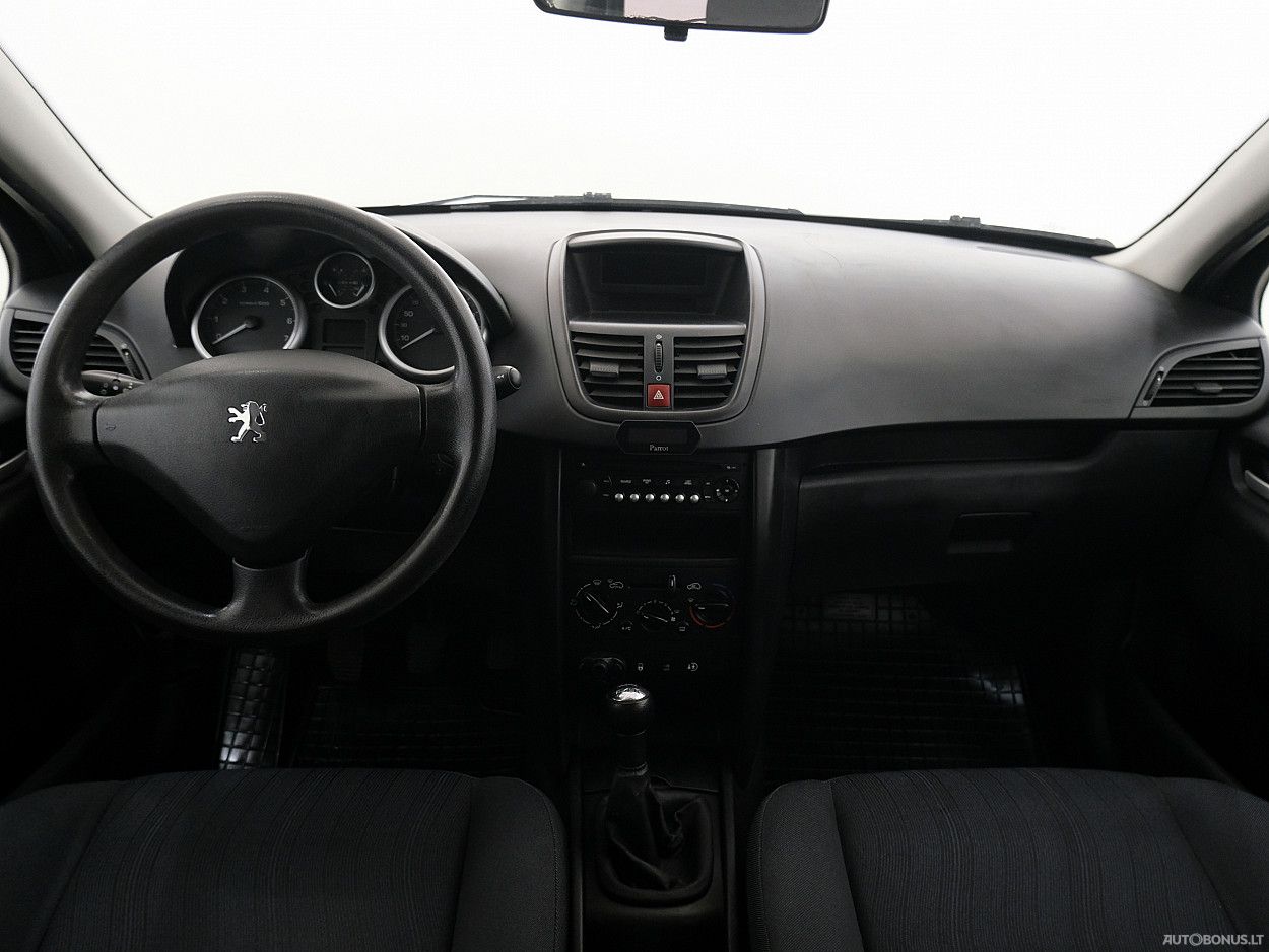 Peugeot 207 | 4