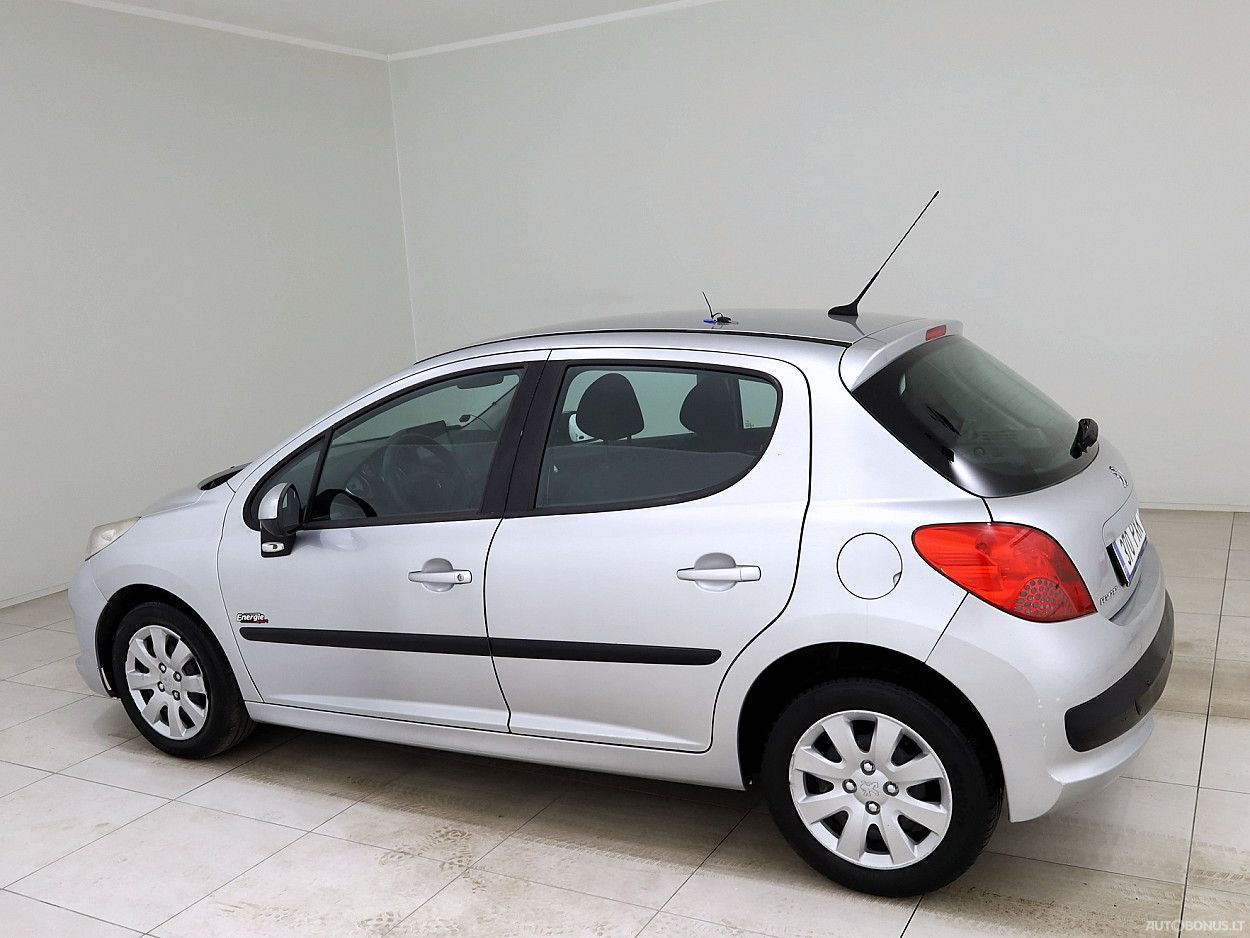 Peugeot 207 | 3