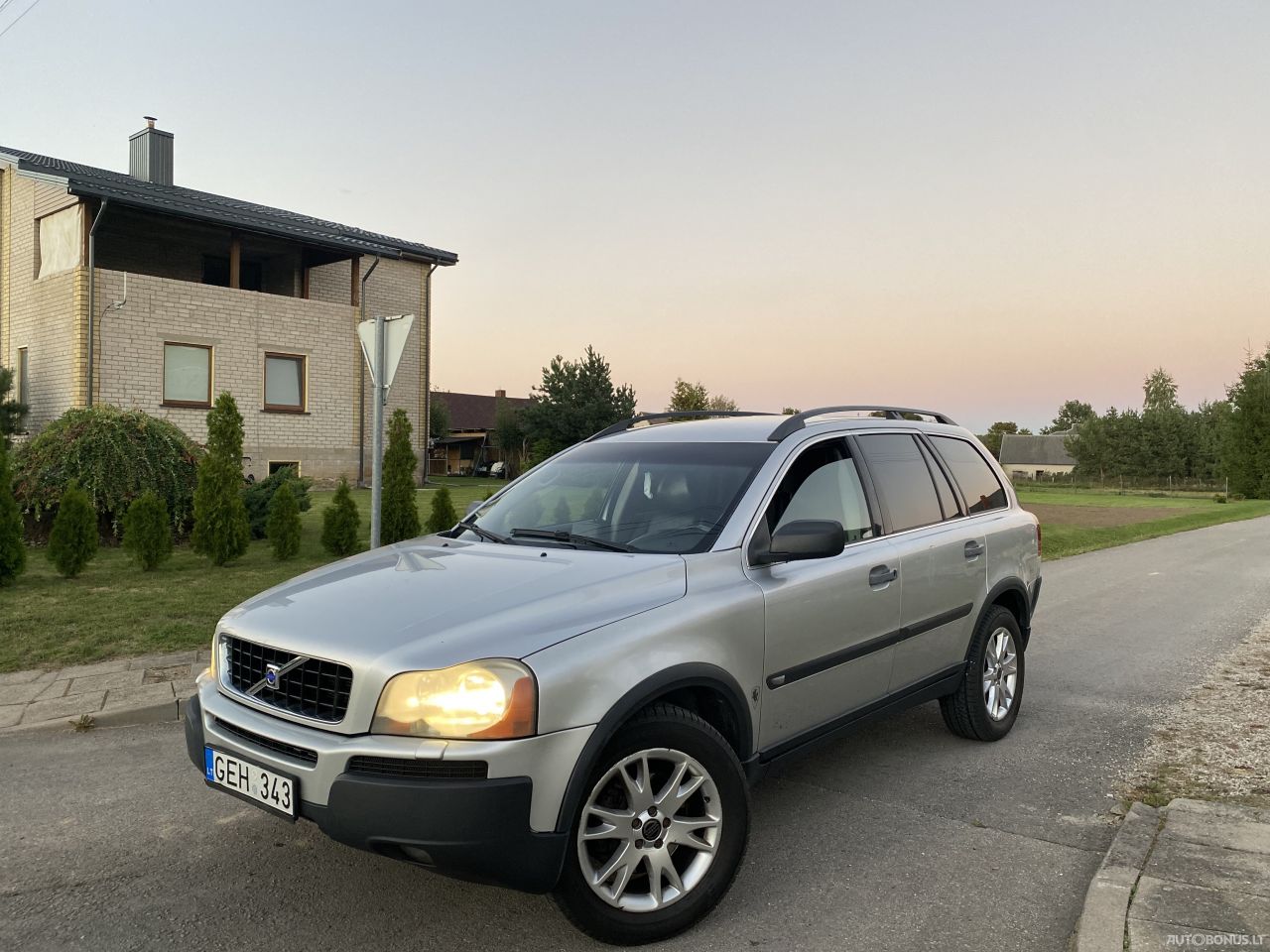 Volvo XC90 | 3