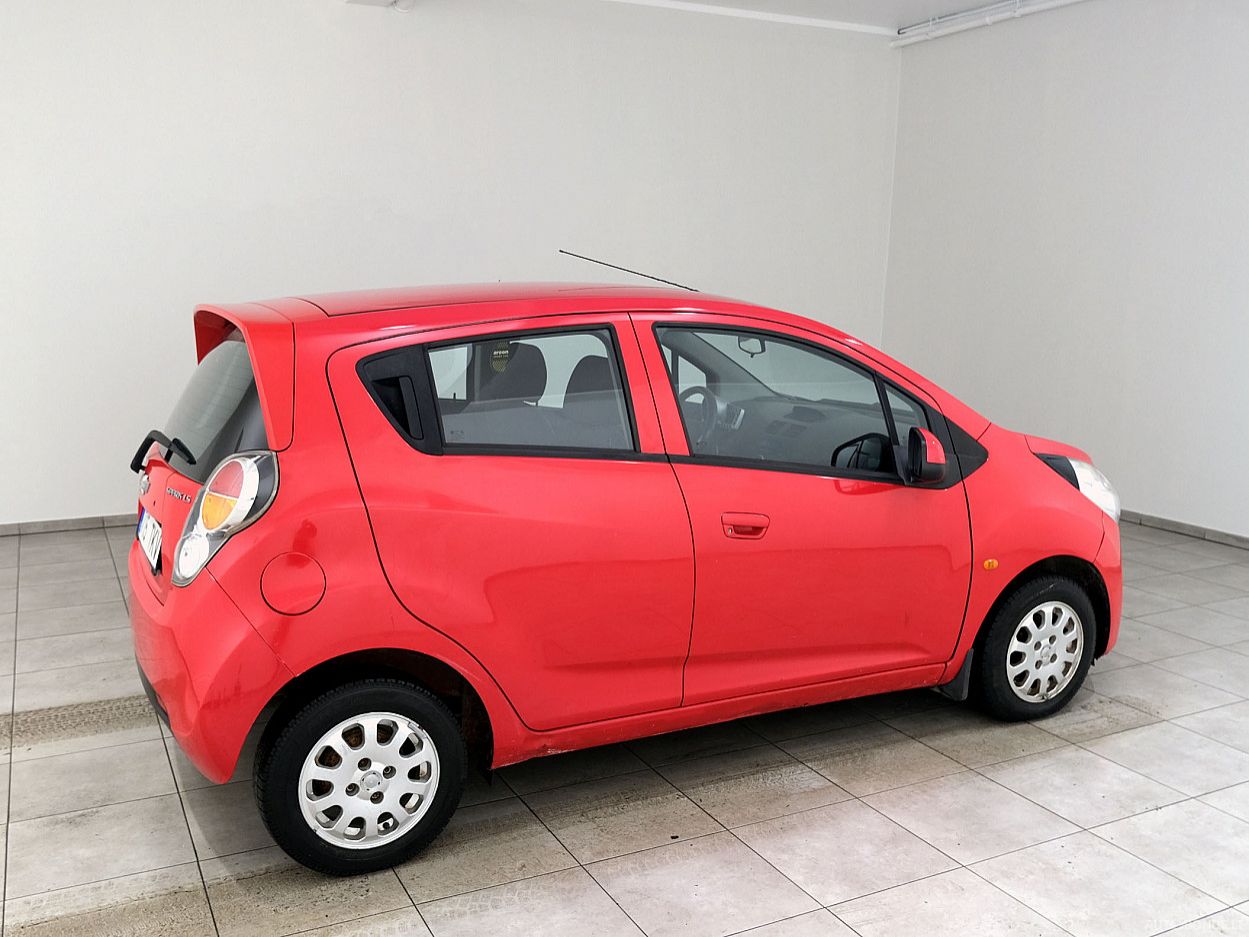 Chevrolet Spark | 2