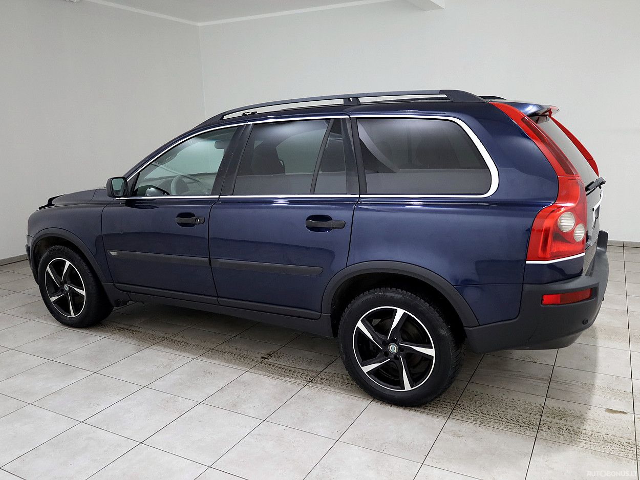 Volvo XC90 | 3