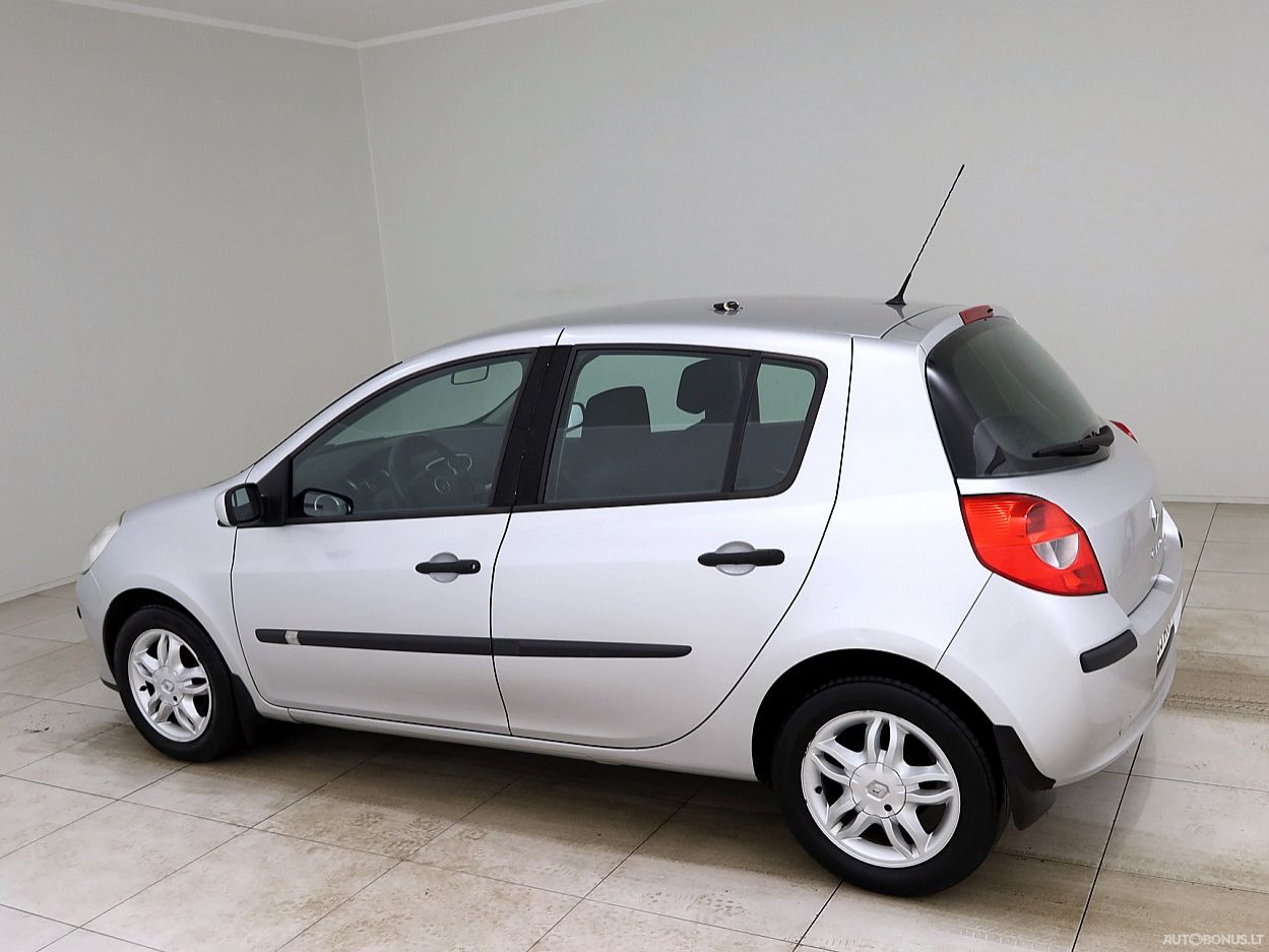 Renault Clio | 3