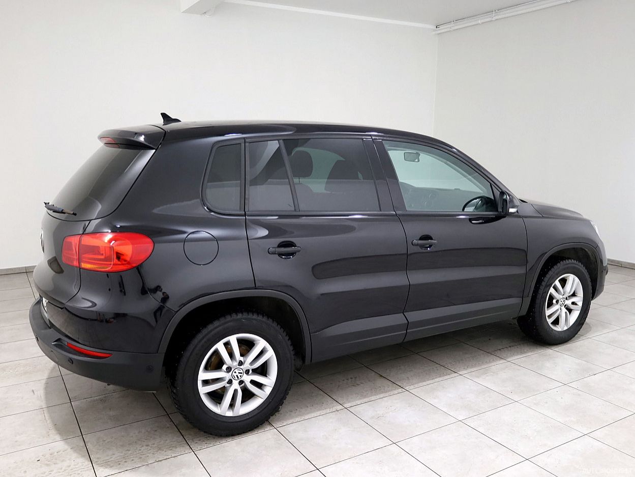 Volkswagen Tiguan | 2