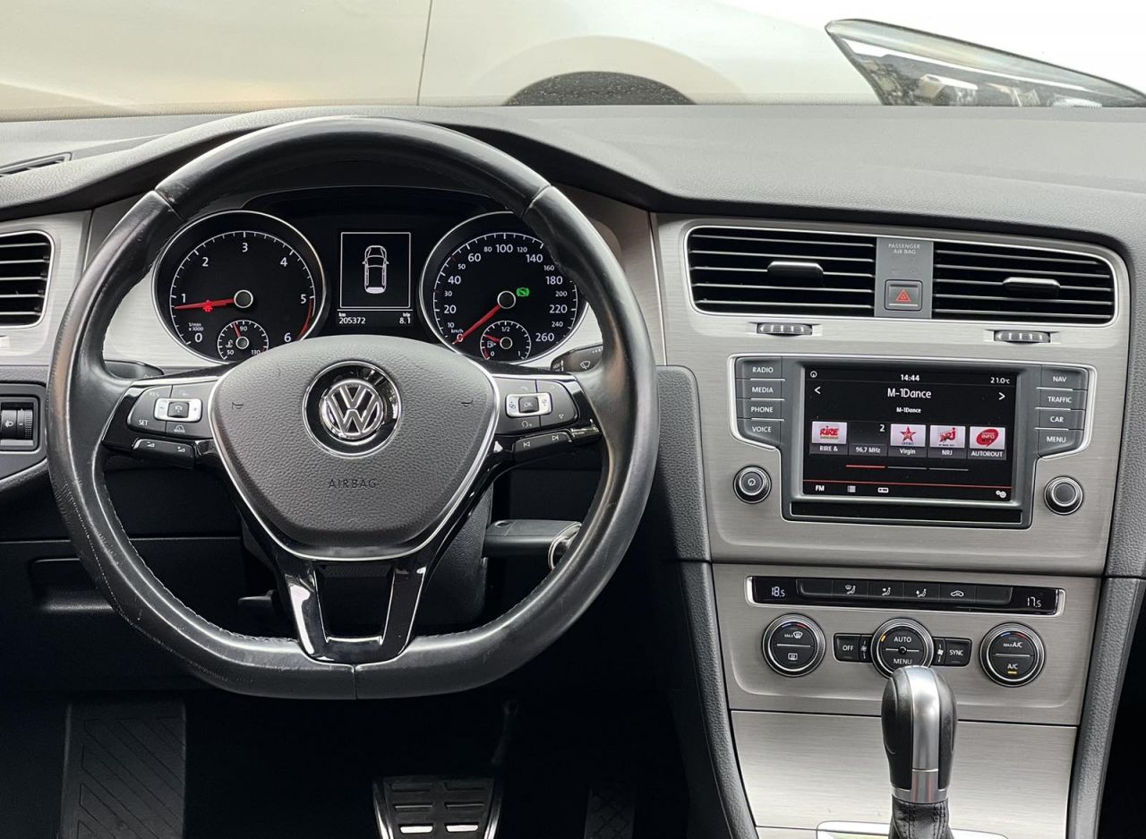 Volkswagen Golf | 5