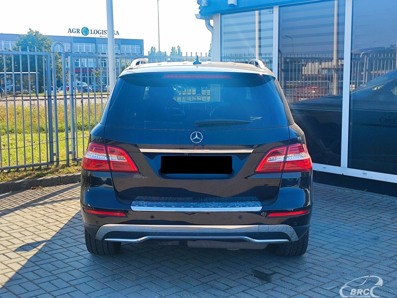 Mercedes-Benz ML350 | 38