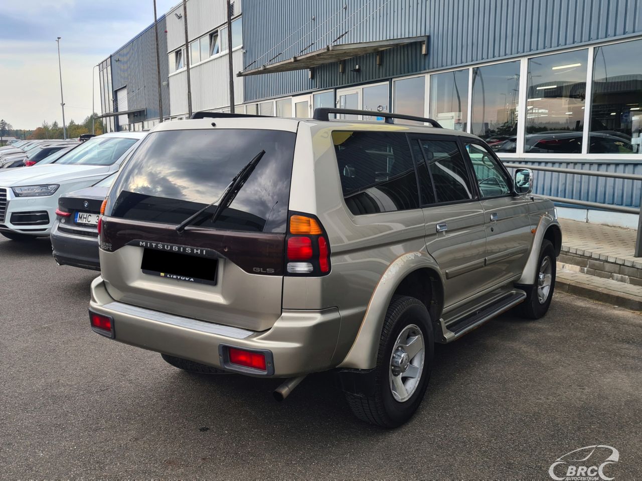 Mitsubishi Pajero | 1