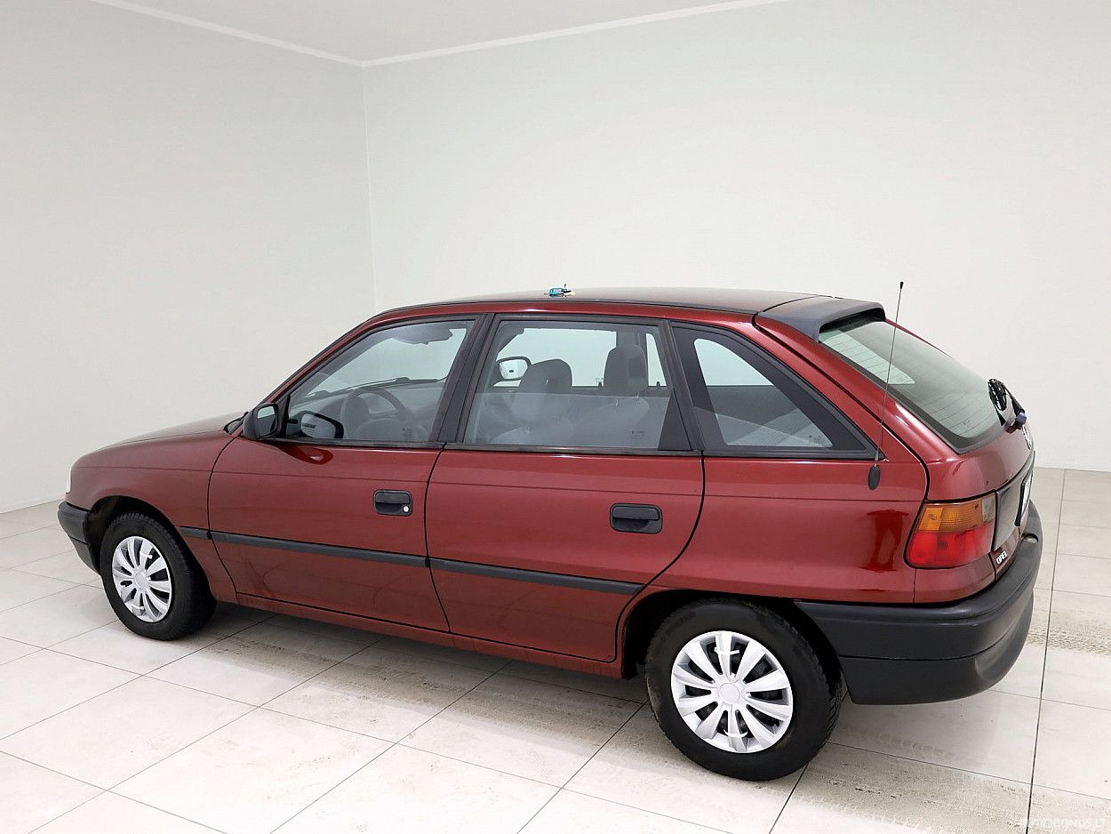 Opel Astra | 3