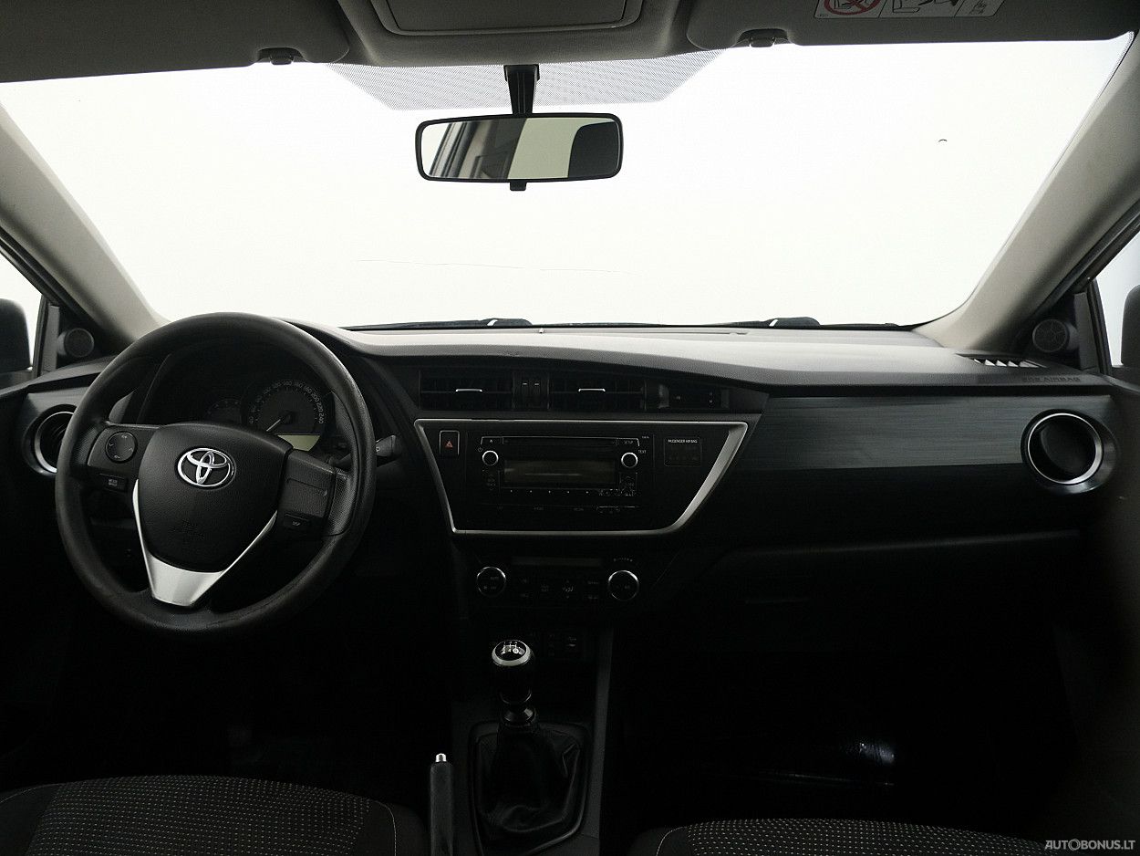 Toyota Auris | 4