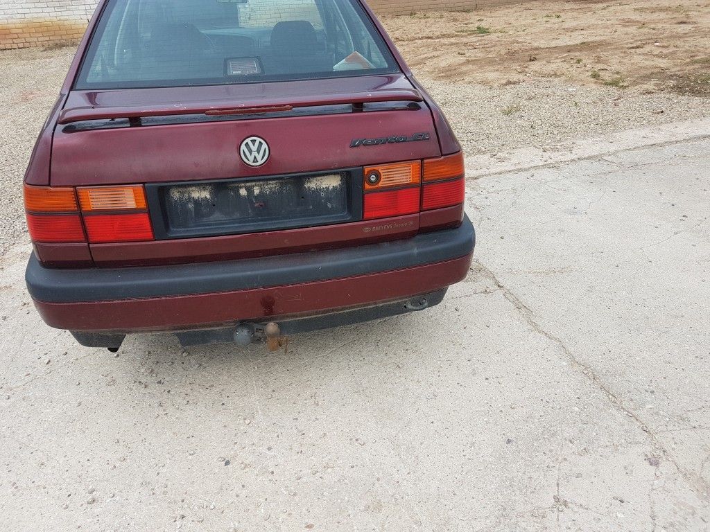 Volkswagen, Saloon | 4