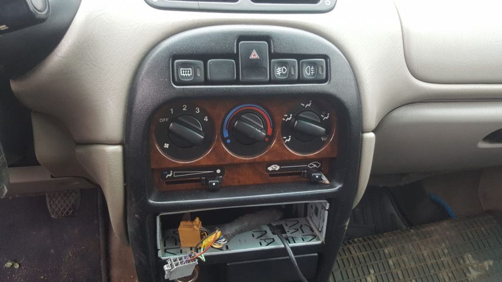Rover, Hatchback | 4
