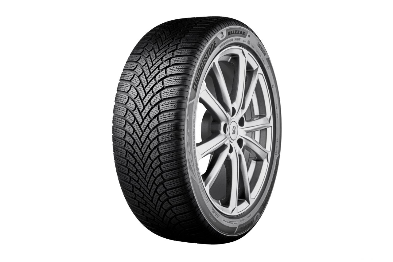 Bridgestone 215/50R19 winter tyres