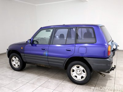 Toyota RAV4 | 3