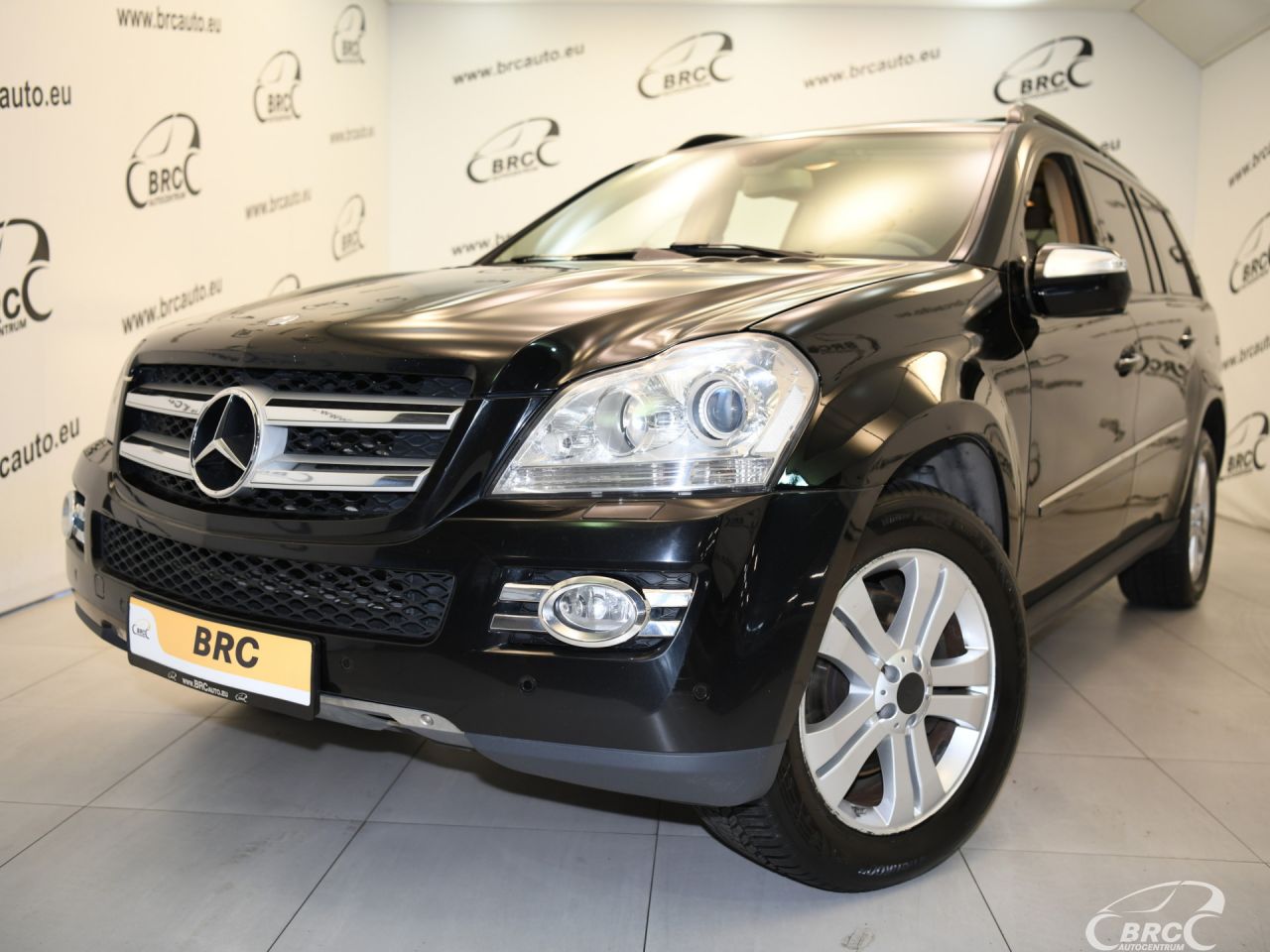 Mercedes-Benz GL450 | 48