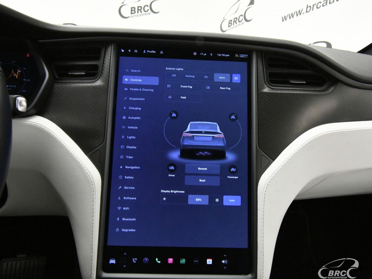 Tesla Model X | 27