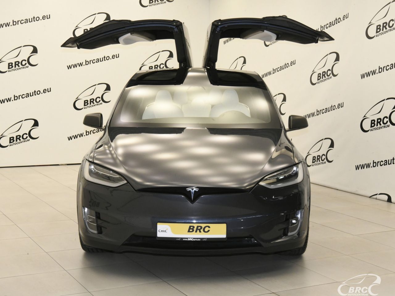 Tesla Model X | 38