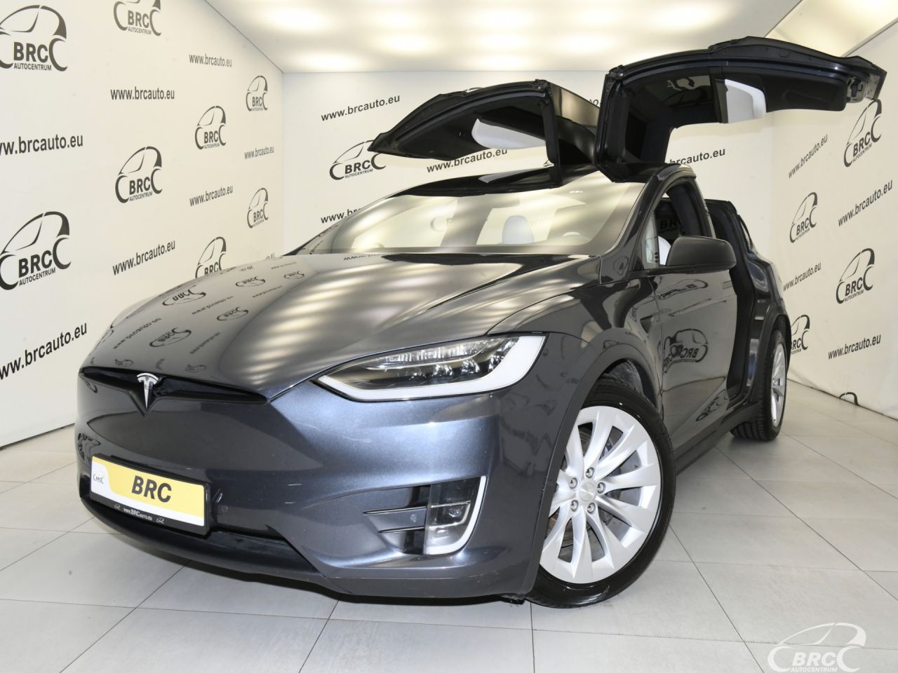 Tesla Model X | 36