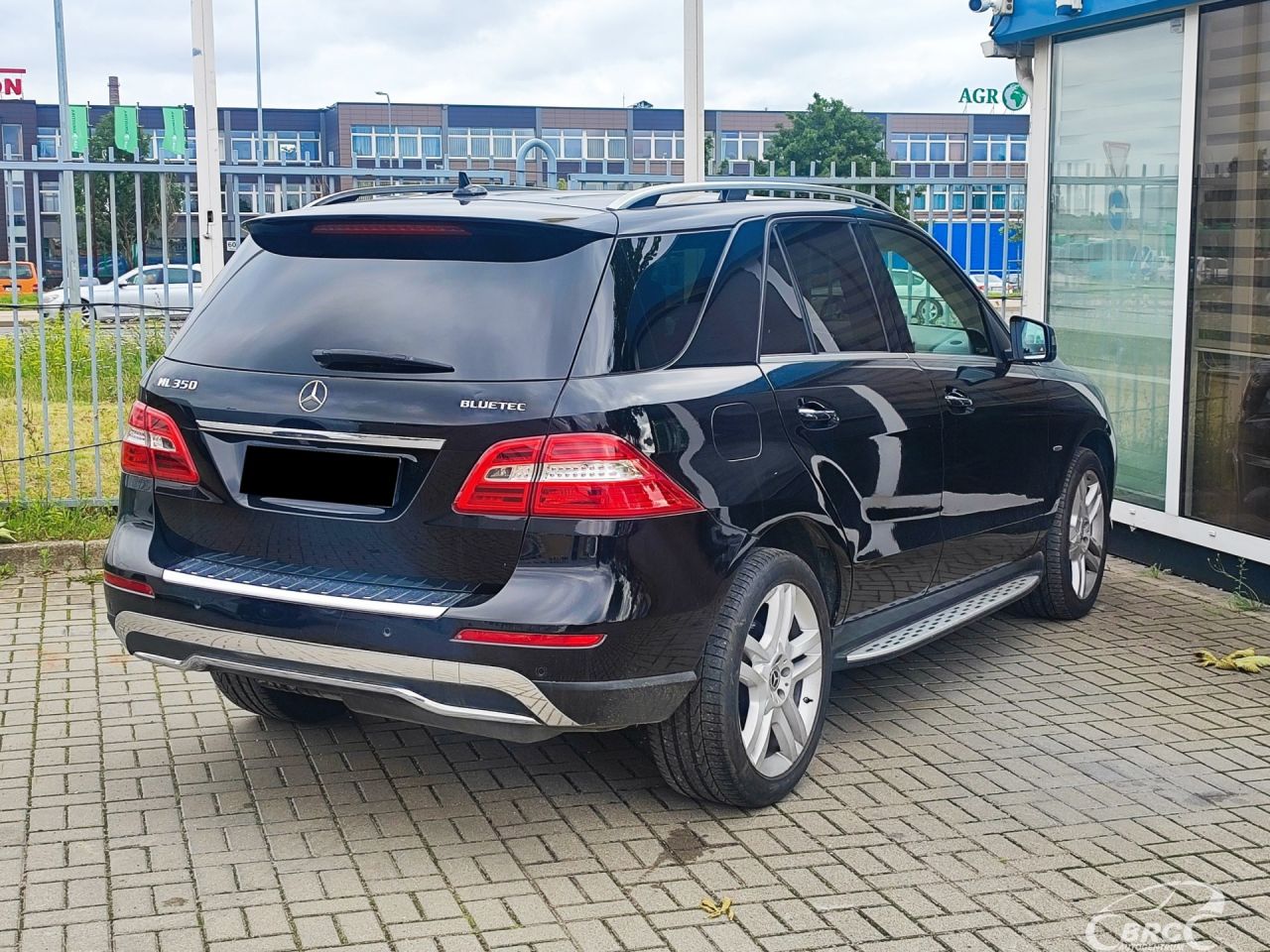 Mercedes-Benz ML350 | 1