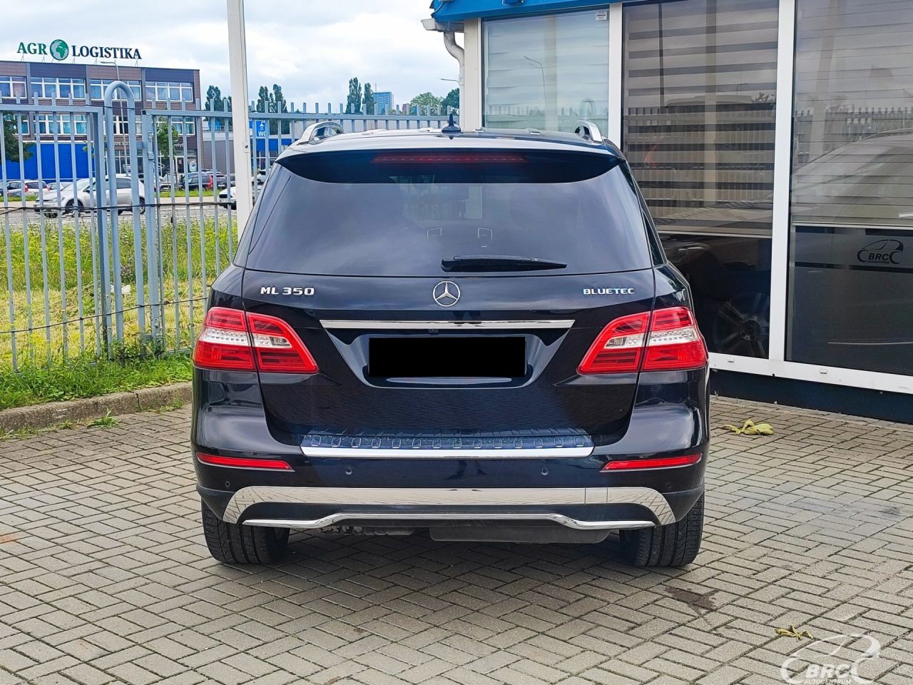 Mercedes-Benz ML350 | 45