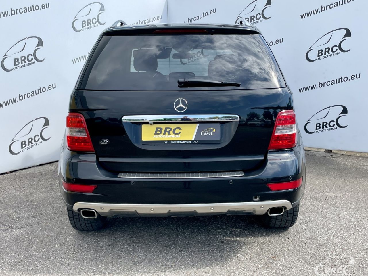 Mercedes-Benz ML300 | 40