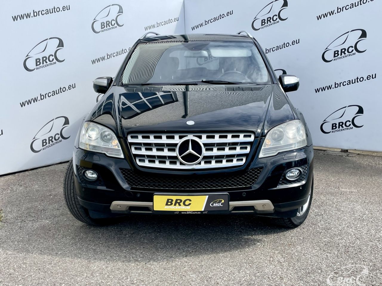 Mercedes-Benz ML300 | 38