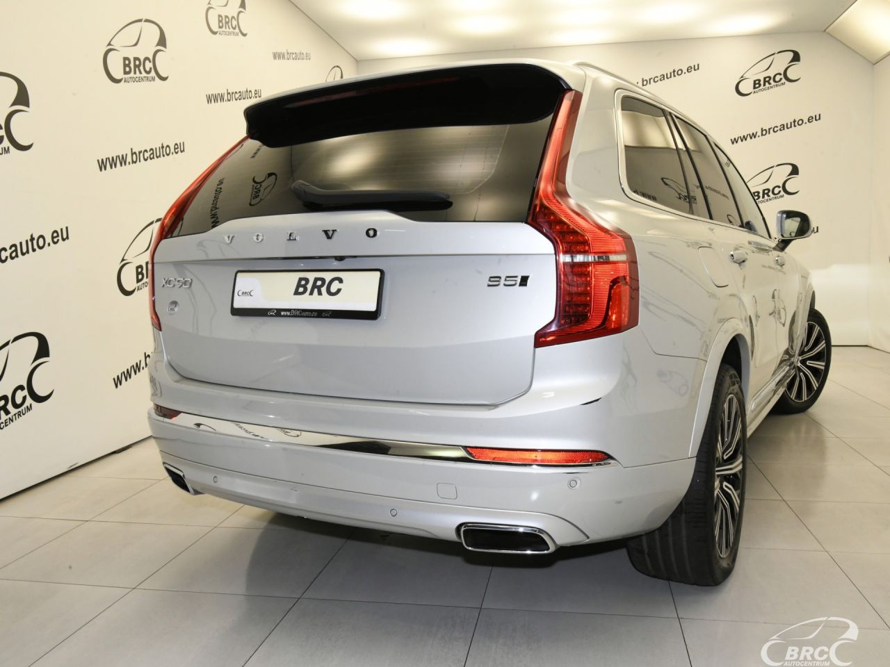 Volvo XC90 | 44